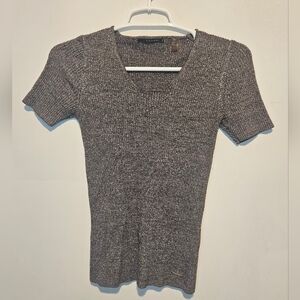🤎💚Tahari Sweater Top Gray Size Medium💜🩷